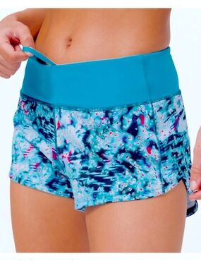 Lululemon Speed Up shorts Quick Start/ Hawaiian Blue print 2.5” inseam